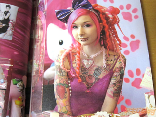 Illustration for article titled Cosplaying In Paris!